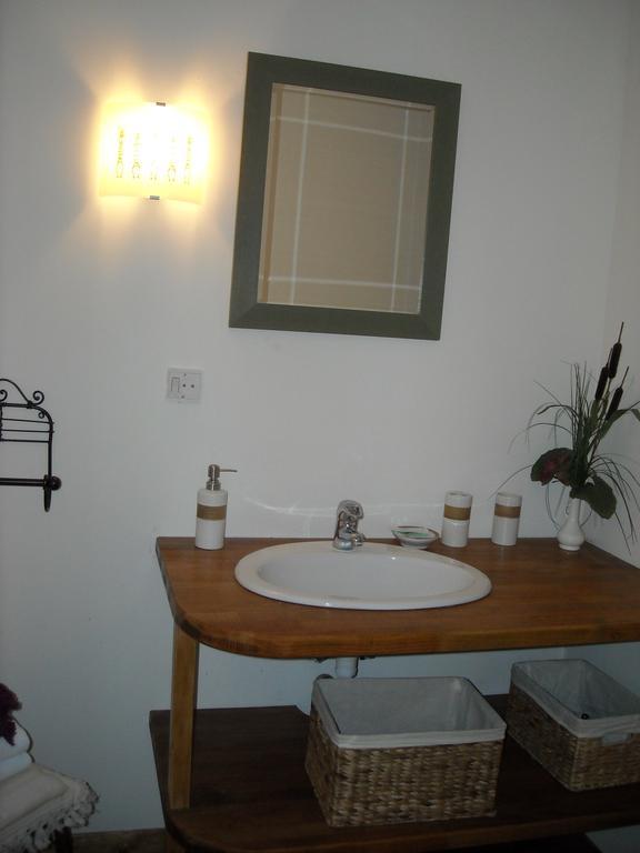 Le Moulin De Fillievres Bed & Breakfast Екстериор снимка